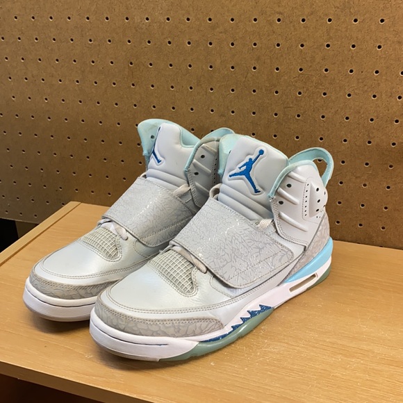 Air Jordan Son of Mars Size 8.5 Women’s Sneakers Pure Platinum 2016 - Picture 10 of 16